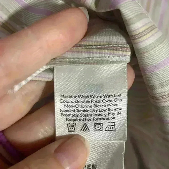 Eddie Bauer Wrinkle Resistant stripped button up Woman’s Blouse. Size Small. - Picture 9 of 12